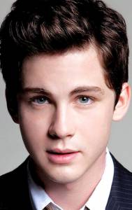 ����� ������ - Logan Lerman