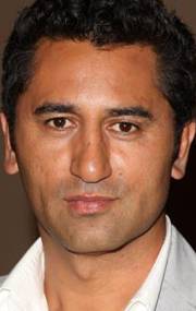 ����� ʸ���� - Cliff Curtis