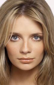   / Mischa Barton