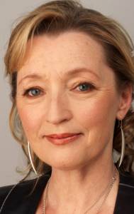 ����� ������� / Lesley Manville