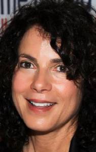 ����� ������ Joyce Hyser